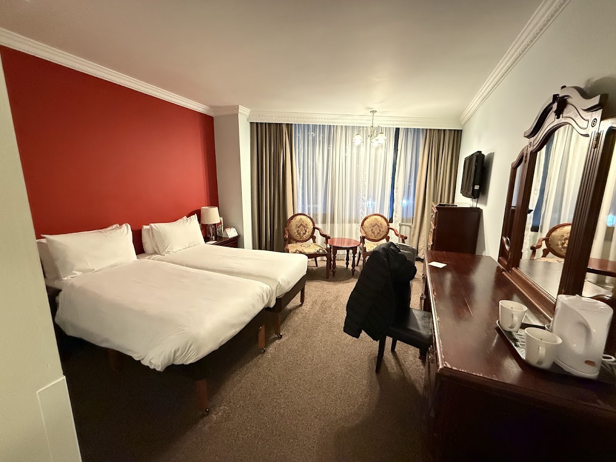 Britannia International Hotel photo 2