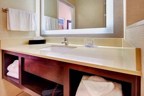 Fairfield by Marriott Inn & Suites San Diego Carlsbad photo 2