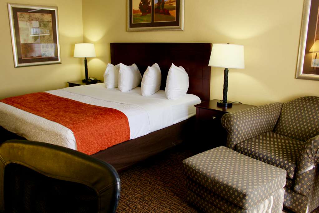Best Western Plus Dakota Ridge photo 3