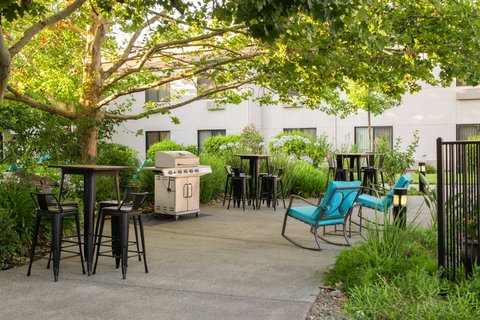 Courtyard by Marriott Vacaville photo 2
