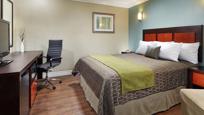 American Inn Downey