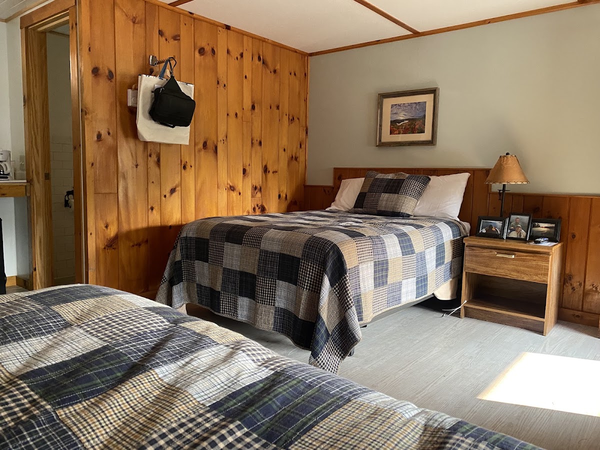 Blueberry Hill Motel, Long Lake, NY photo 2
