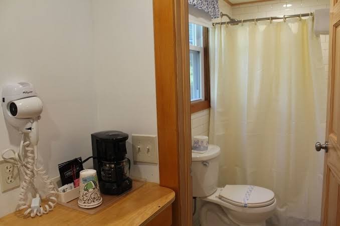 Blueberry Hill Motel, Long Lake, NY photo 3