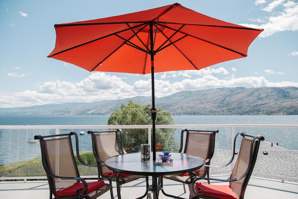 Peachland Beach Resort photo 3