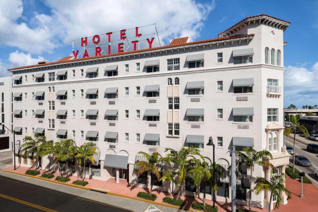 Global Luxury Suites at The Apex Miami