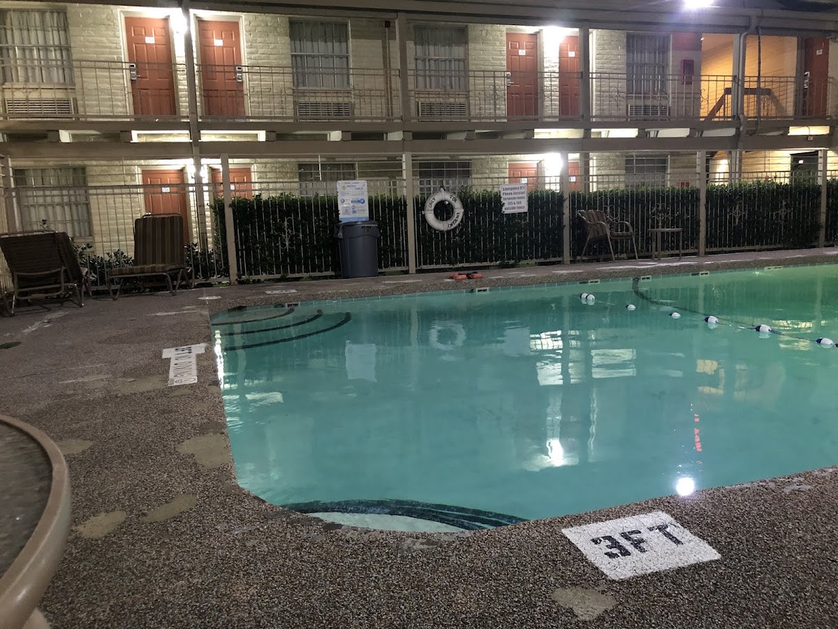 Travelodge by Wyndham North Richland Hills/Dallas/Ft Worth photo 3