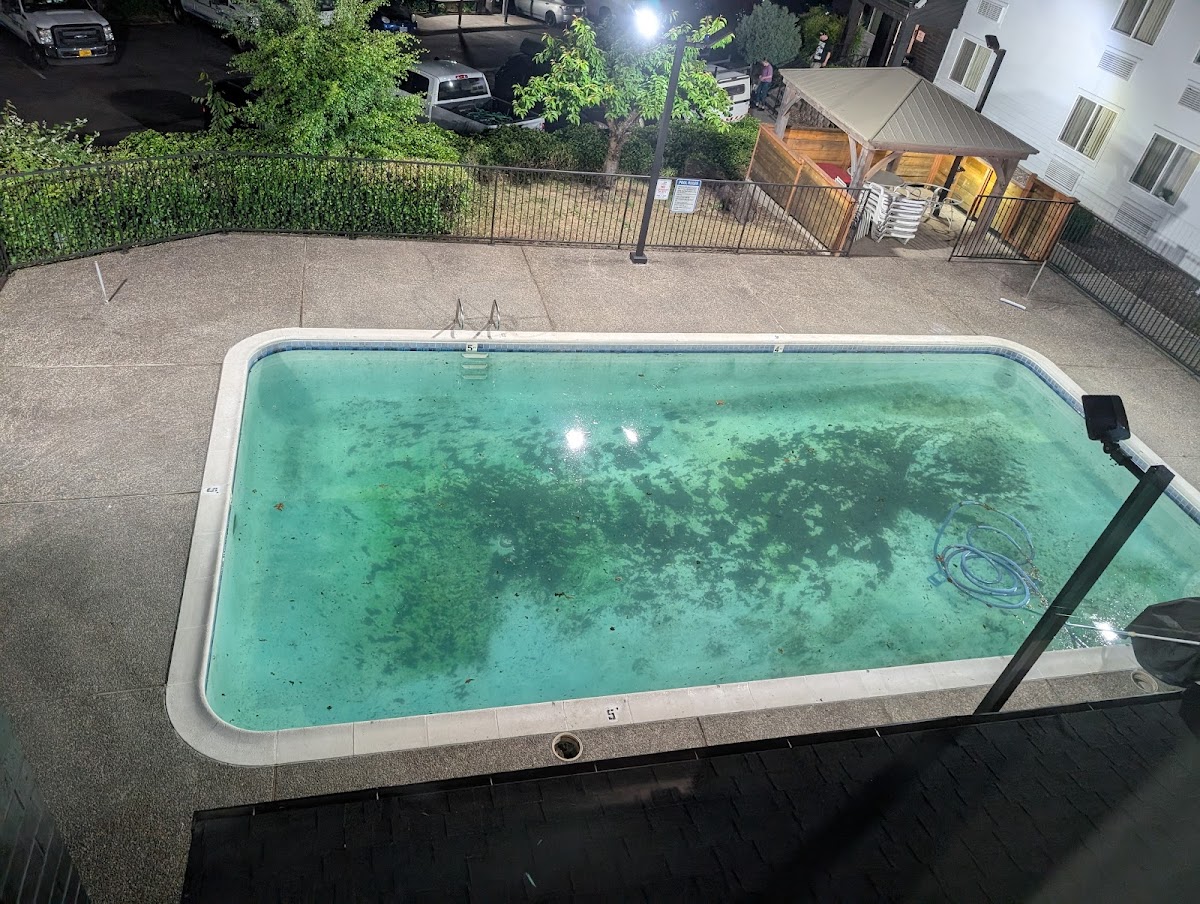 Quality Inn & Suites Clackamas - Portland photo 3