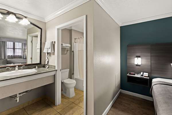 Quality Inn Ocean Springs - Biloxi East photo 3
