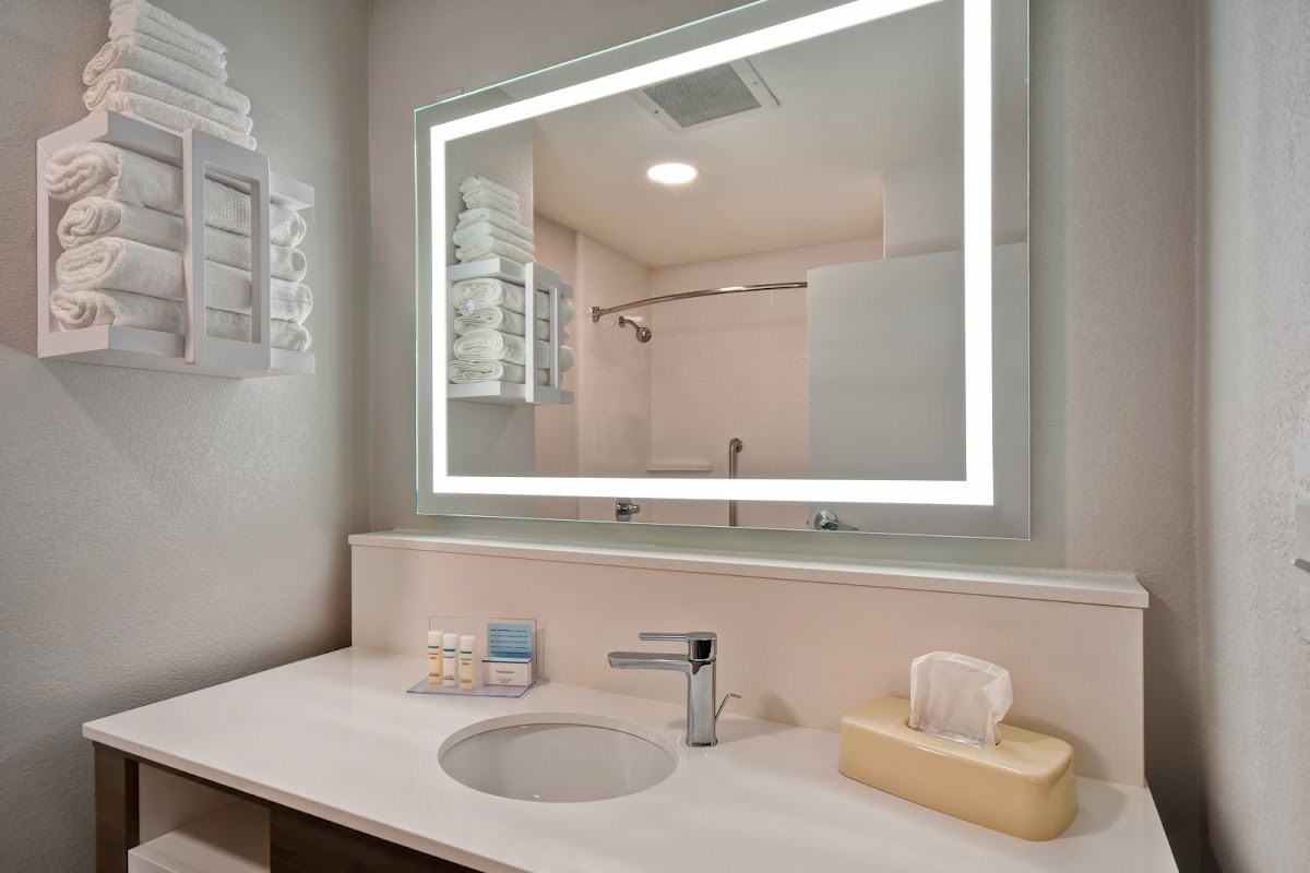 Hampton Inn Potomac Mills/Woodbridge photo 3