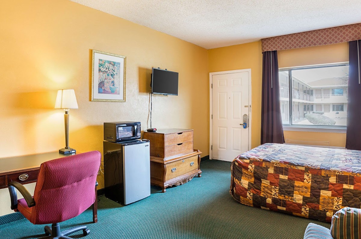 Rodeway Inn Roswell West photo 3