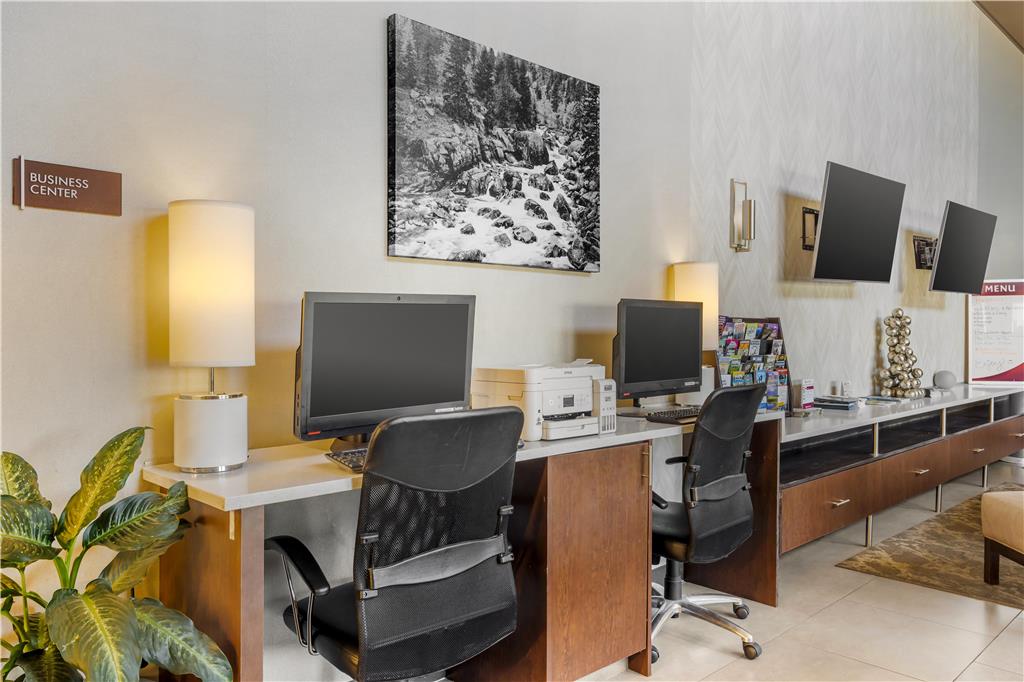 Best Western Plus Wenatchee Downtown Hotel photo 2