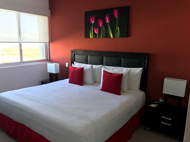 Suites Malecon Cancun photo 3