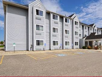 Microtel Inn & Suites by Wyndham Owatonna