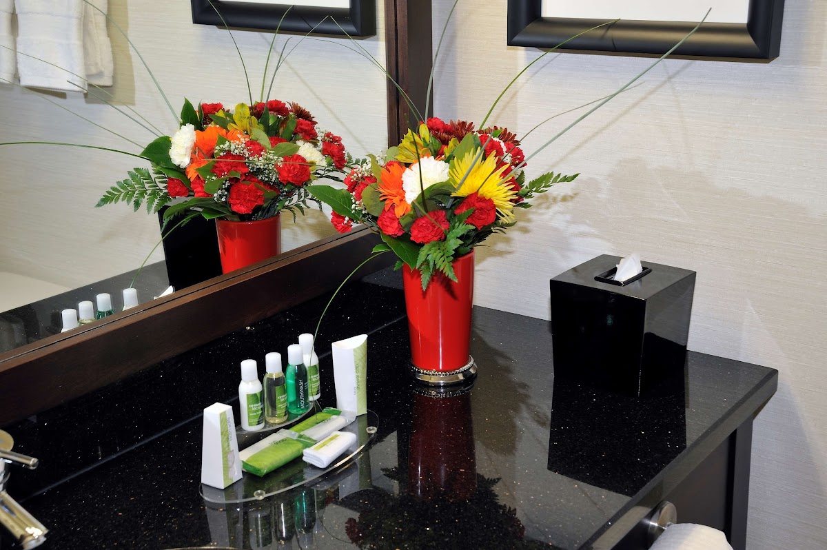 Best Western Premier Denham Inn & Suites photo 2