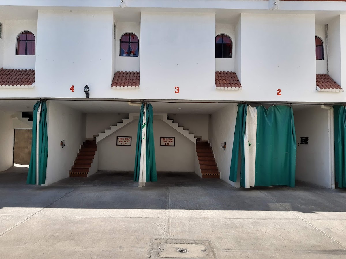 HOTEL MOCAMBO photo 2