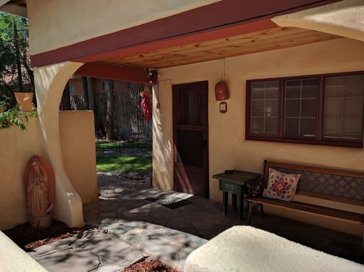 Taos Lodging photo 2