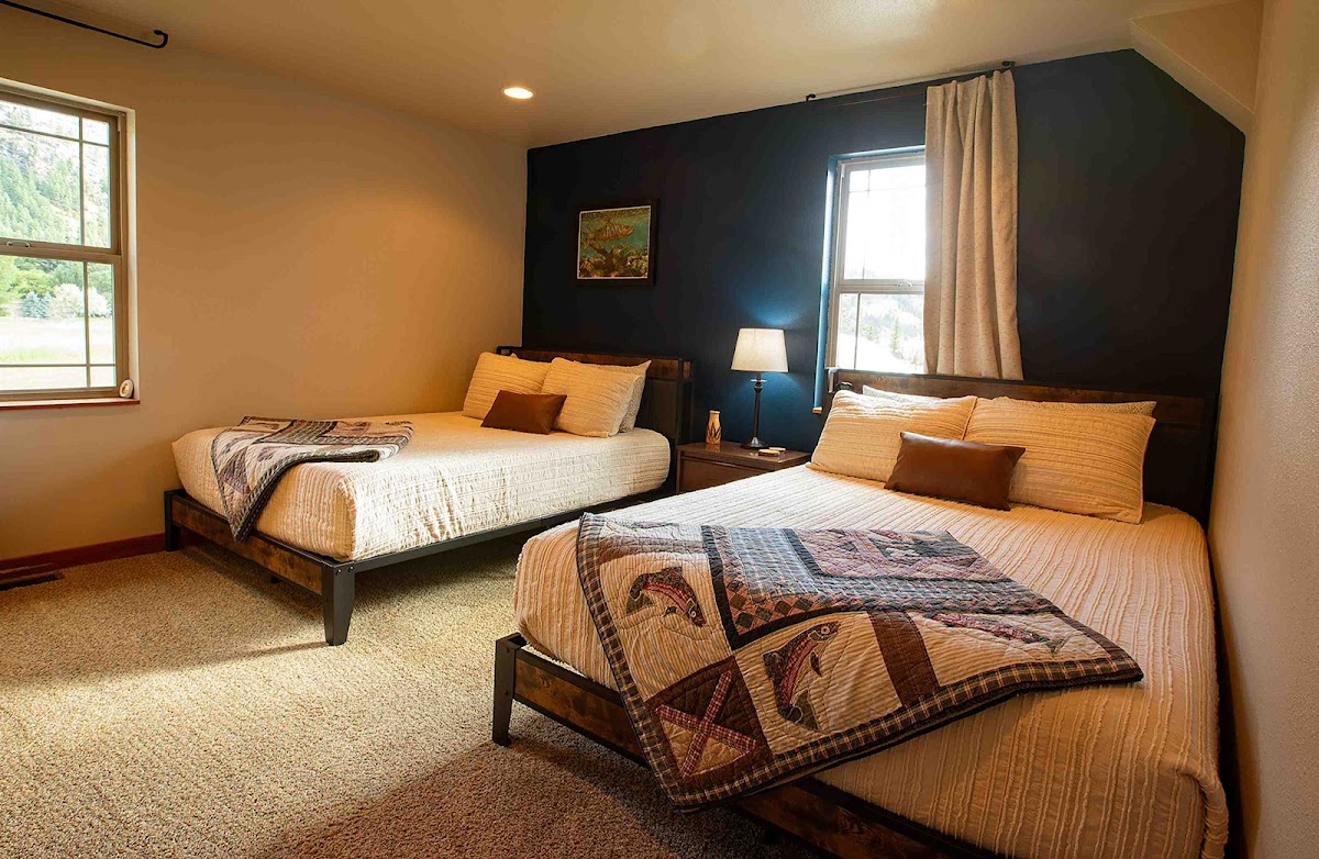 On DeMark Lodge photo 2