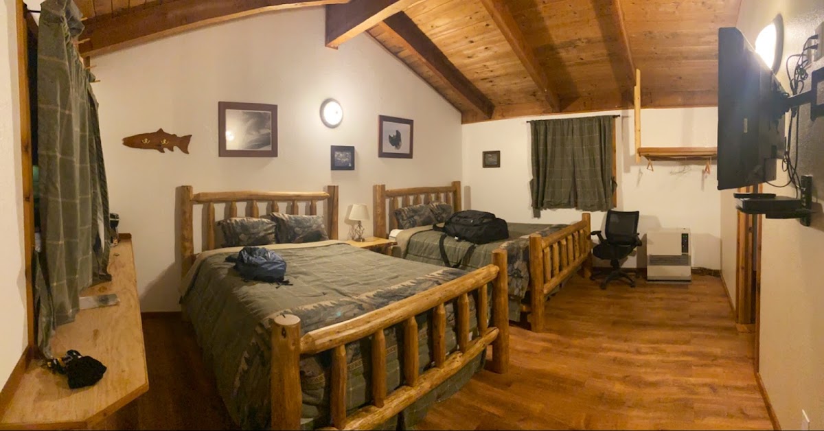 Yakutat Lodge photo 2