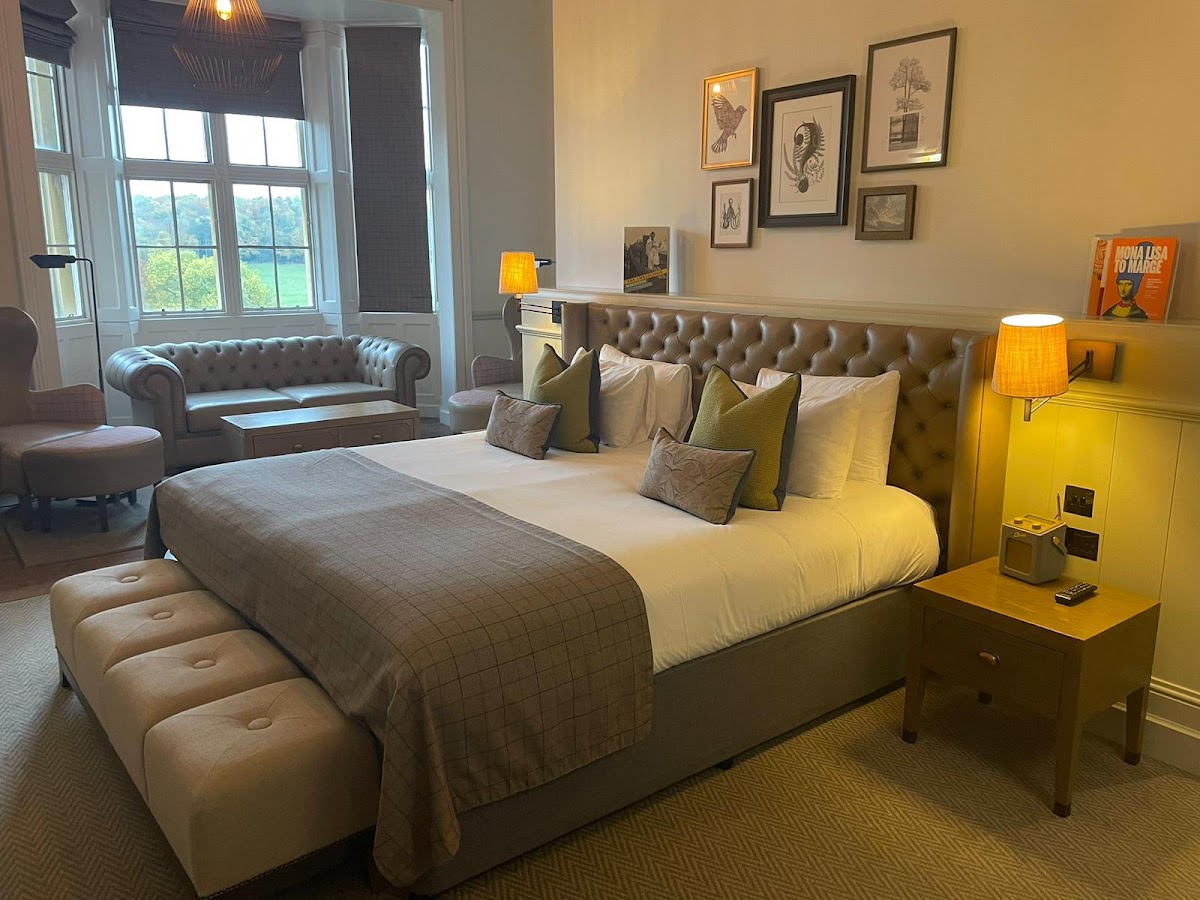 De Vere Latimer Estate photo 2