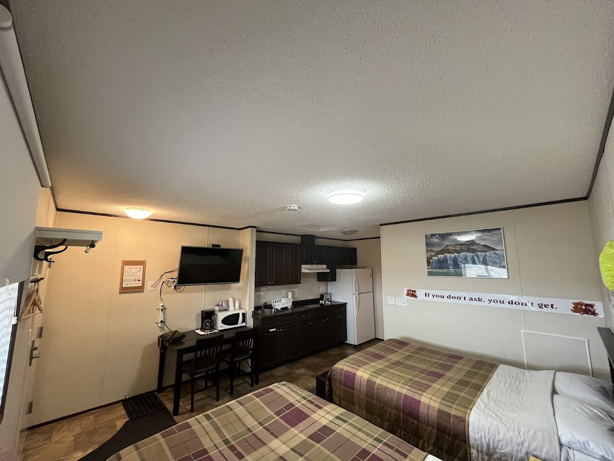Bear's Den Lodge photo 2