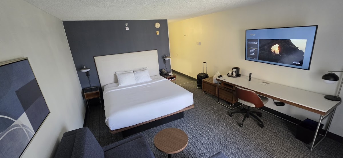 Courtyard by Marriott Springfield Airport photo 2