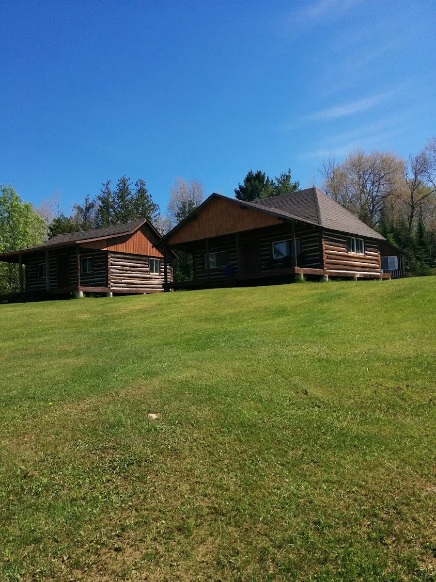 Tomiko Lake Lodge