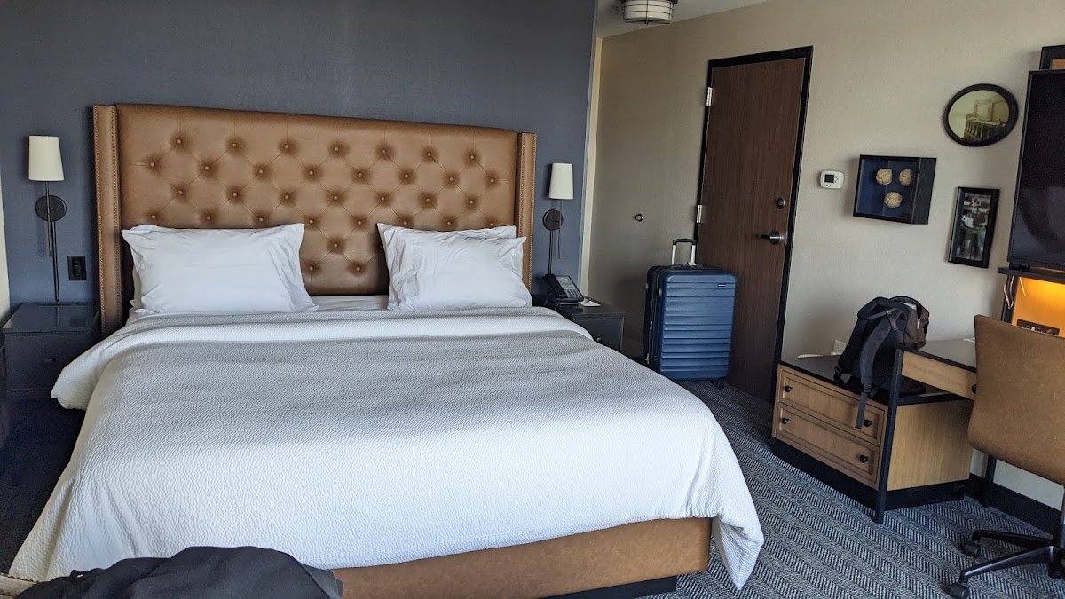Courtyard by Marriott Portland Downtown/Waterfront photo 2