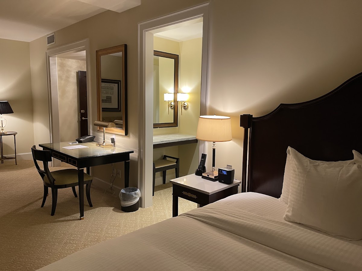 Hotel Settles photo 2
