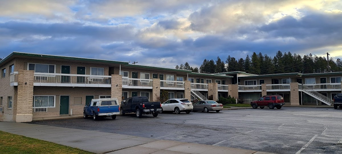 Benny's Colville Inn
