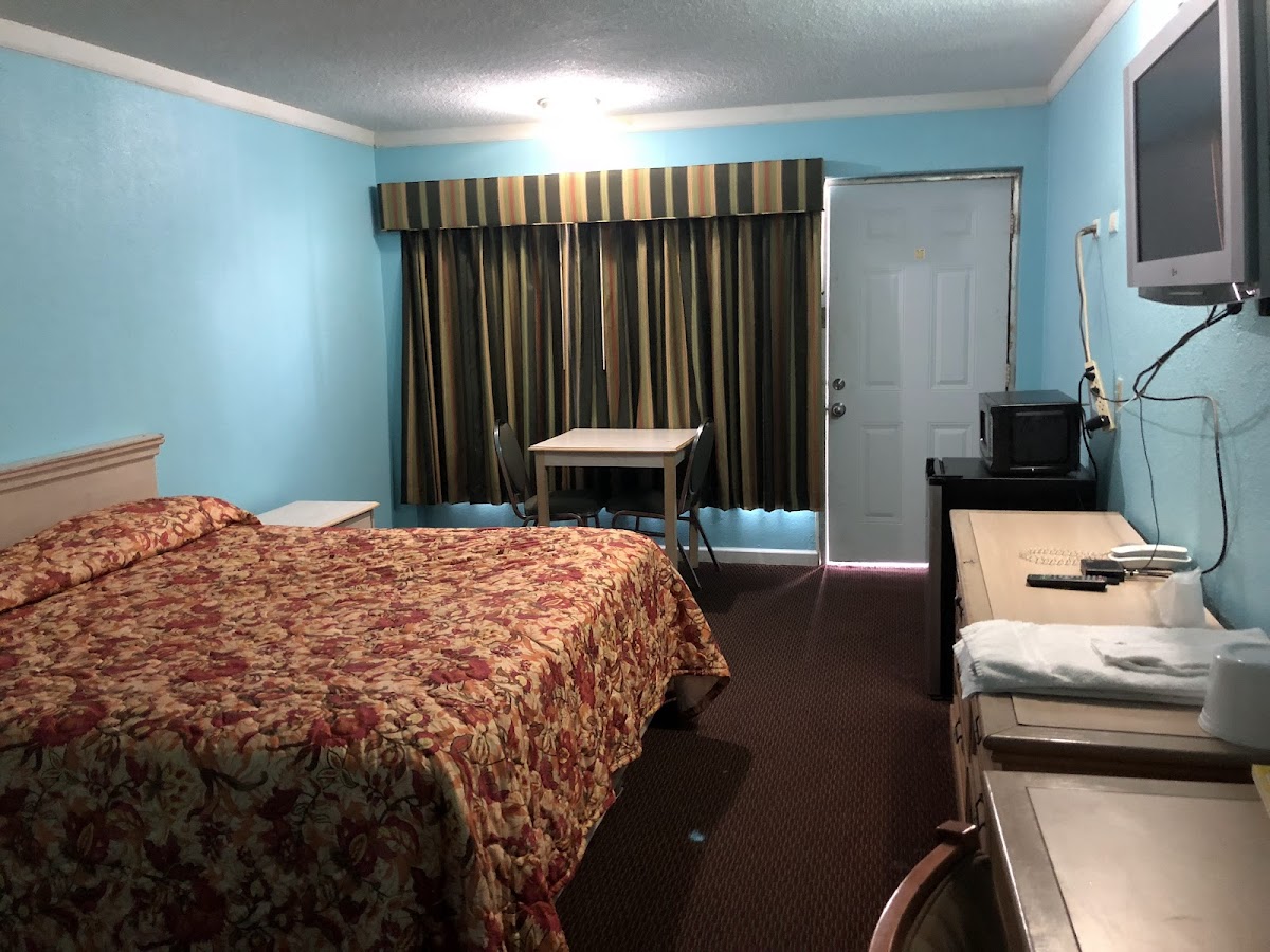Kingsway Inn photo 2