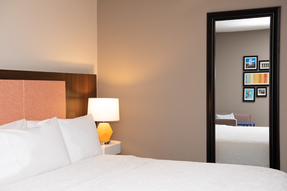 Hampton Inn Cleveland-Solon photo 2