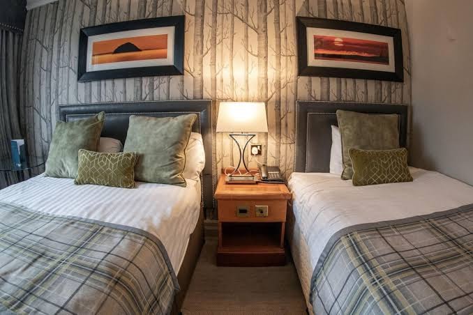 Riverside Lodge Hotel photo 3
