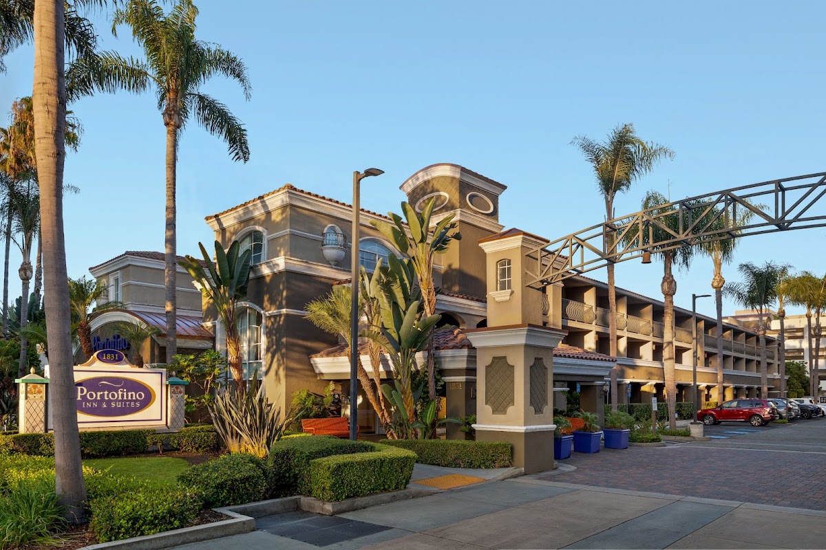 Anaheim Portofino Inn & Suites