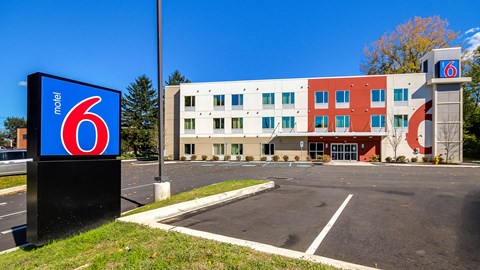 Motel 6 Allentown, PA