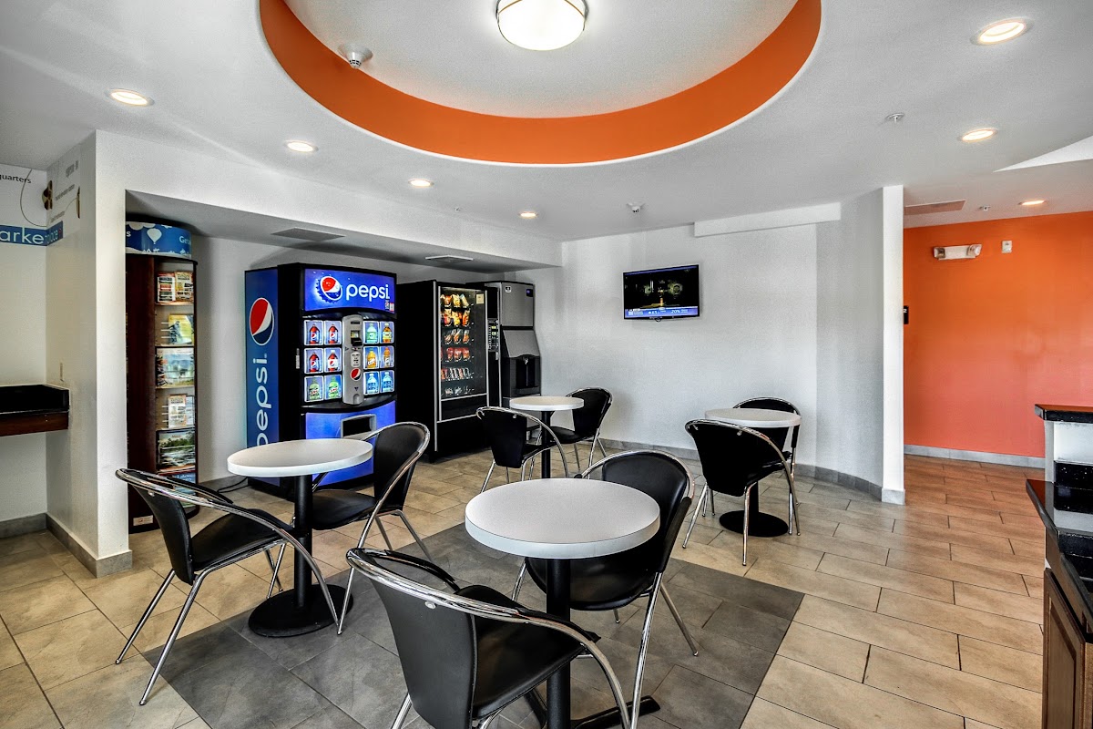 Motel 6 Allentown, PA photo 3