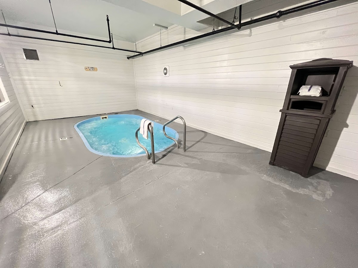 SureStay Plus by Best Western Mammoth Lakes photo 3