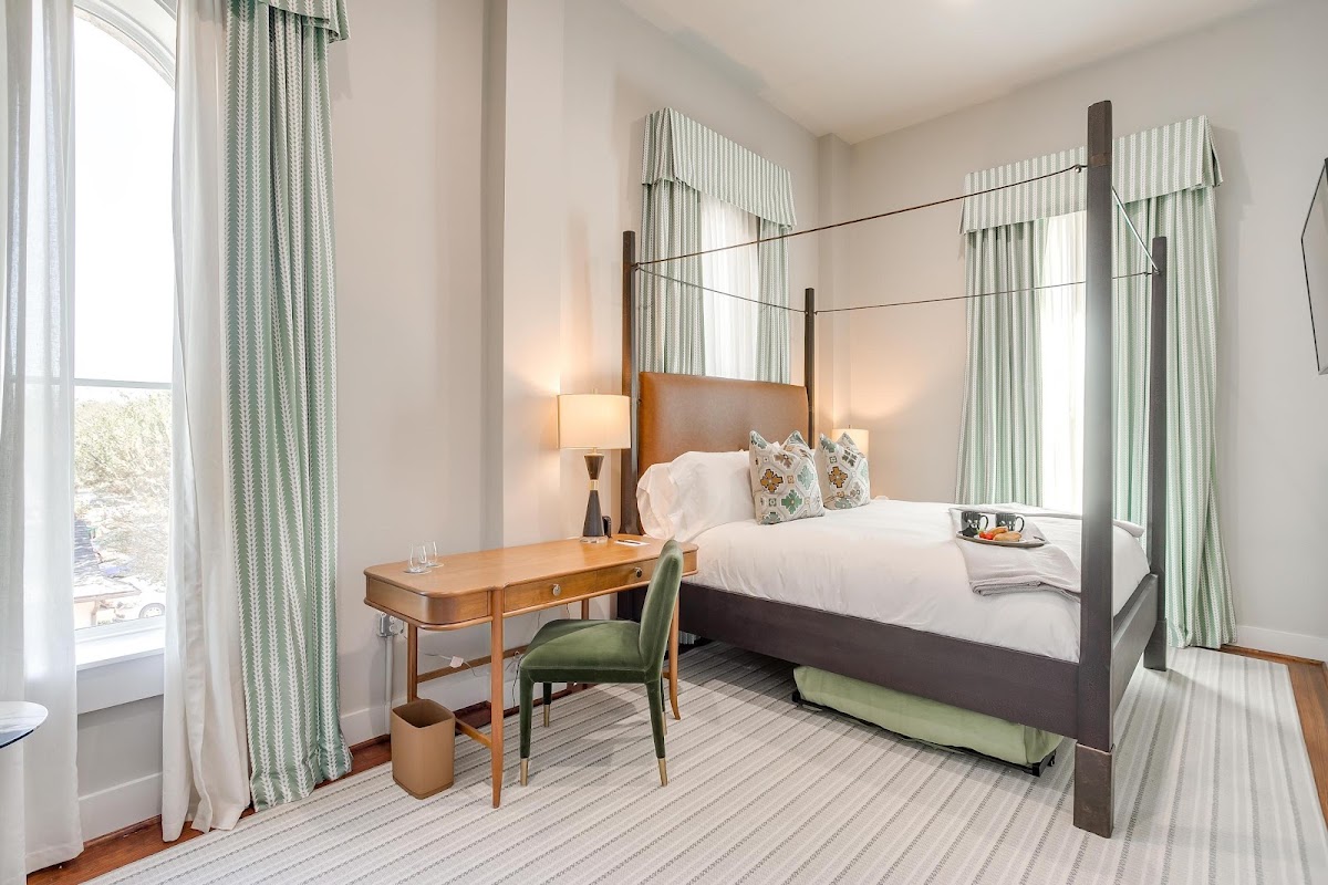 Nutt House Hotel photo 2