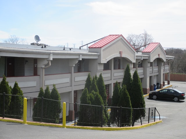 Red Carpet Inn New Brunswick NJ photo 3