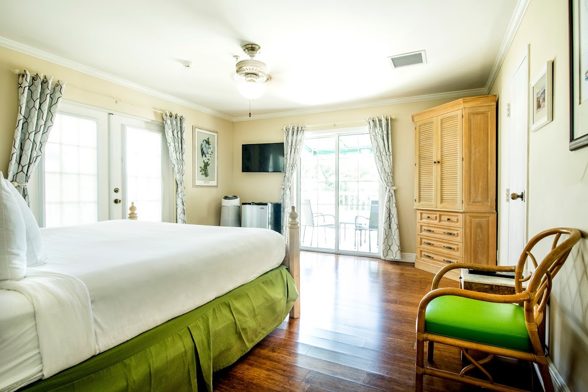 Tarpon Lodge photo 2