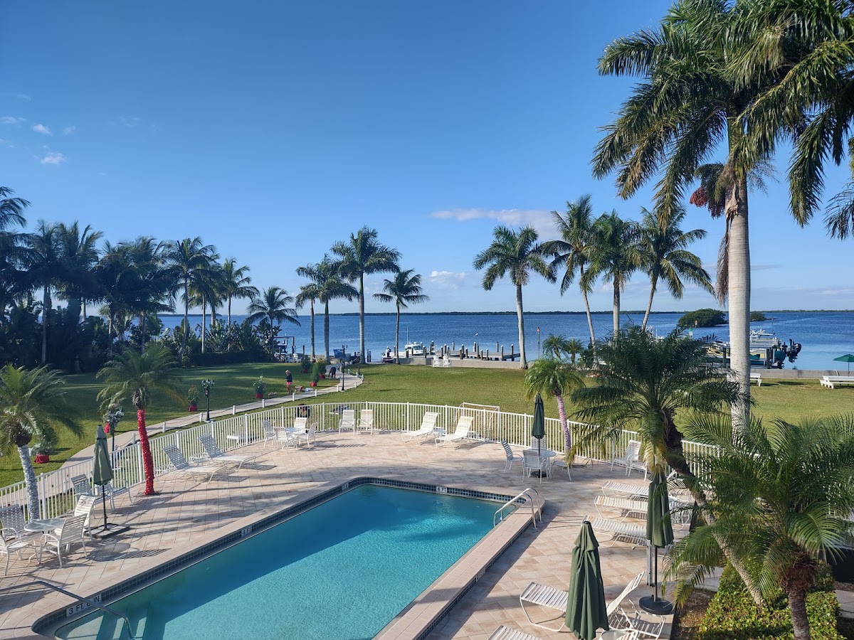 Tarpon Lodge photo 3