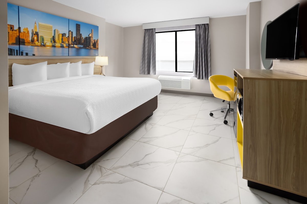 Days Inn by Wyndham Staten Island photo 2