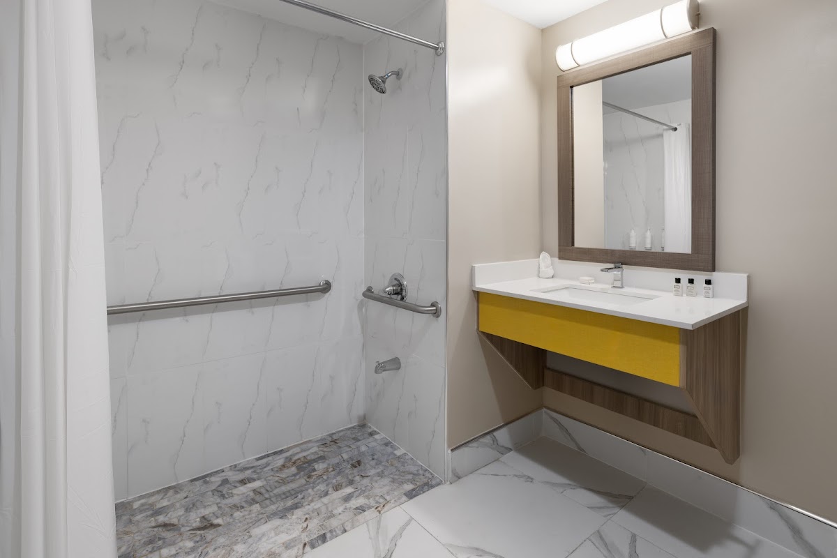 Days Inn by Wyndham Staten Island photo 3