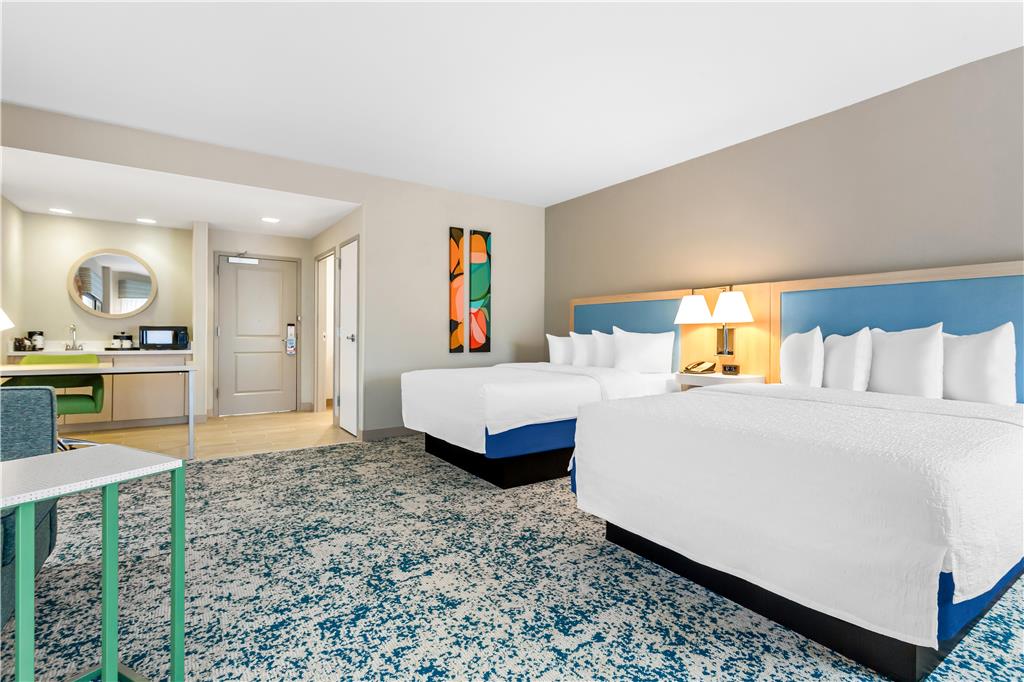 Hampton Inn & Suites St. Petersburg/Downtown photo 2