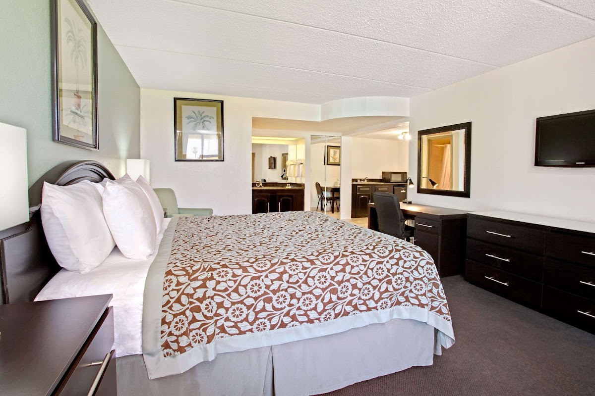 Days Inn by Wyndham Orlando Airport Florida Mall photo 2
