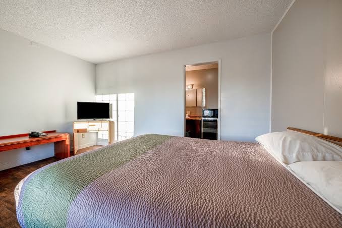 Rama Inn Motel and RV Park photo 3