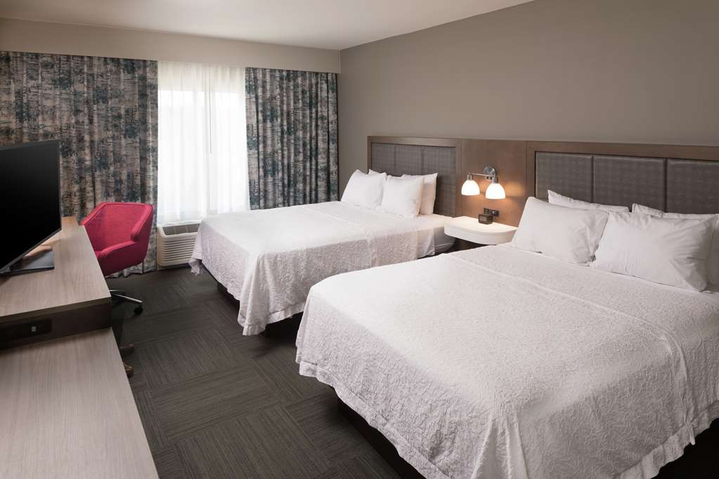 Hampton Inn & Suites Asheville Biltmore Area photo 2