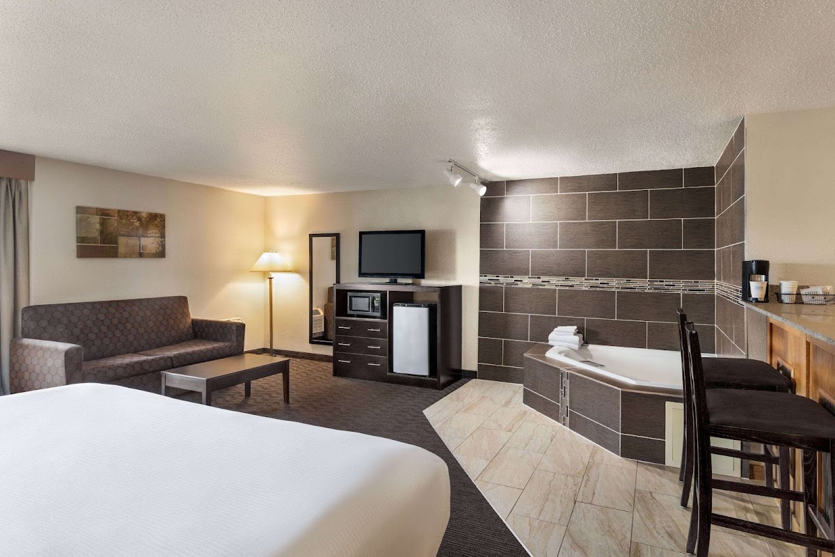 AmericInn by Wyndham La Crosse Riverfront Conference Center photo 2