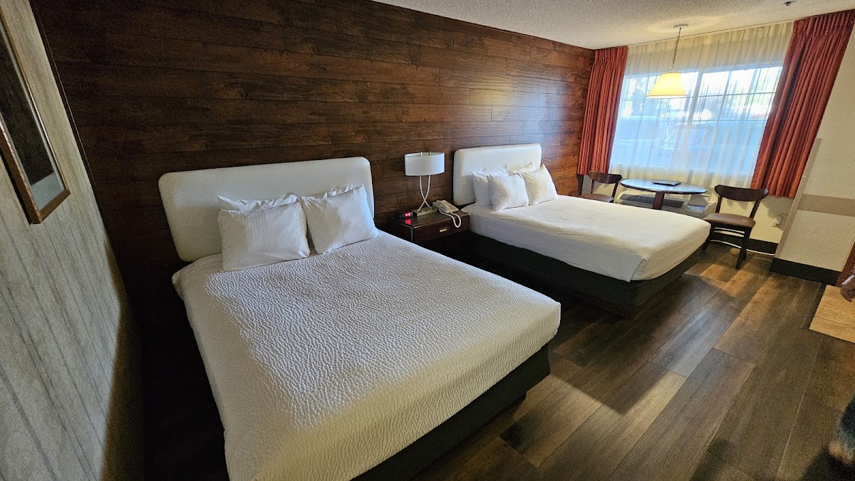 Carson Valley Motor Lodge photo 2