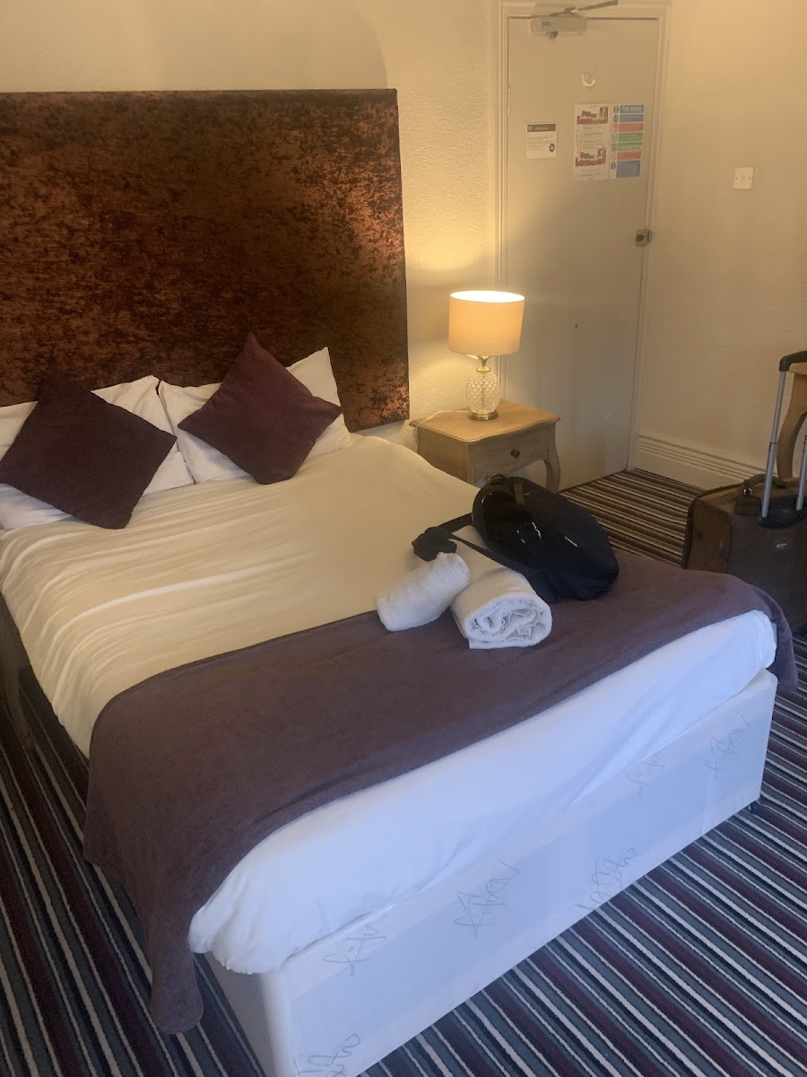 Room 9