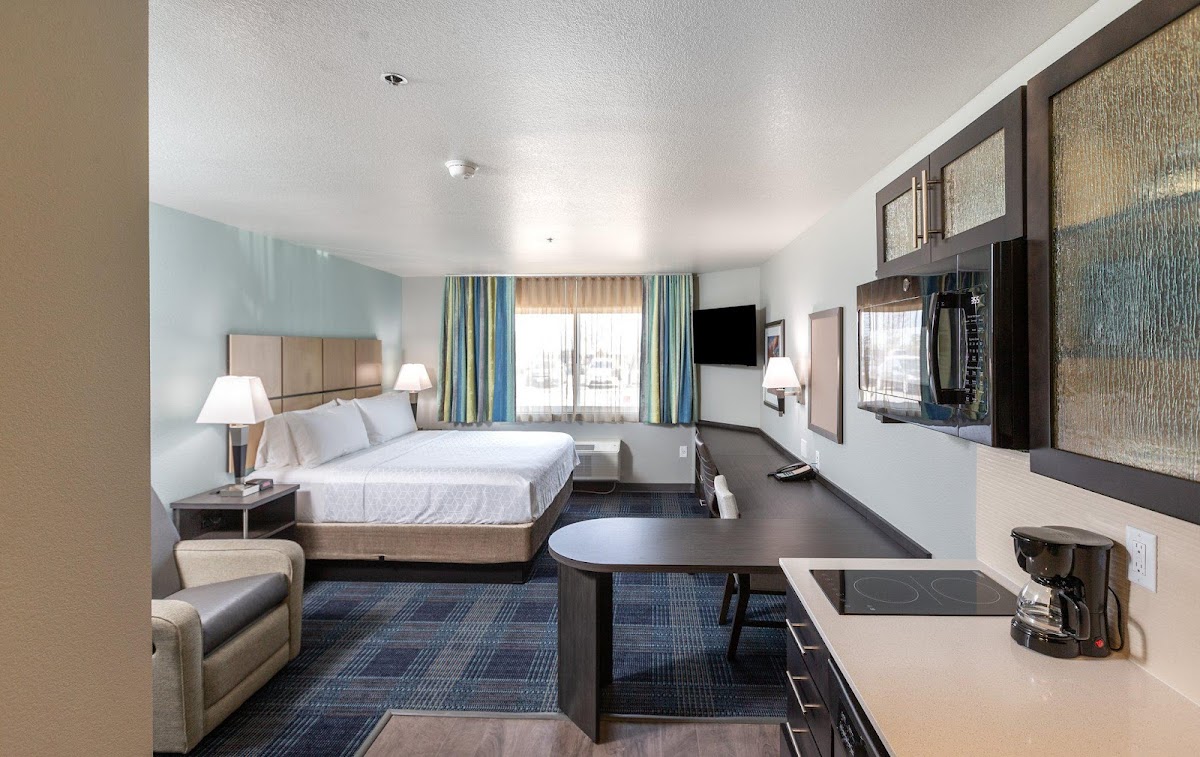 Candlewood Suites Ontario - Convention Center, an IHG Hotel photo 2